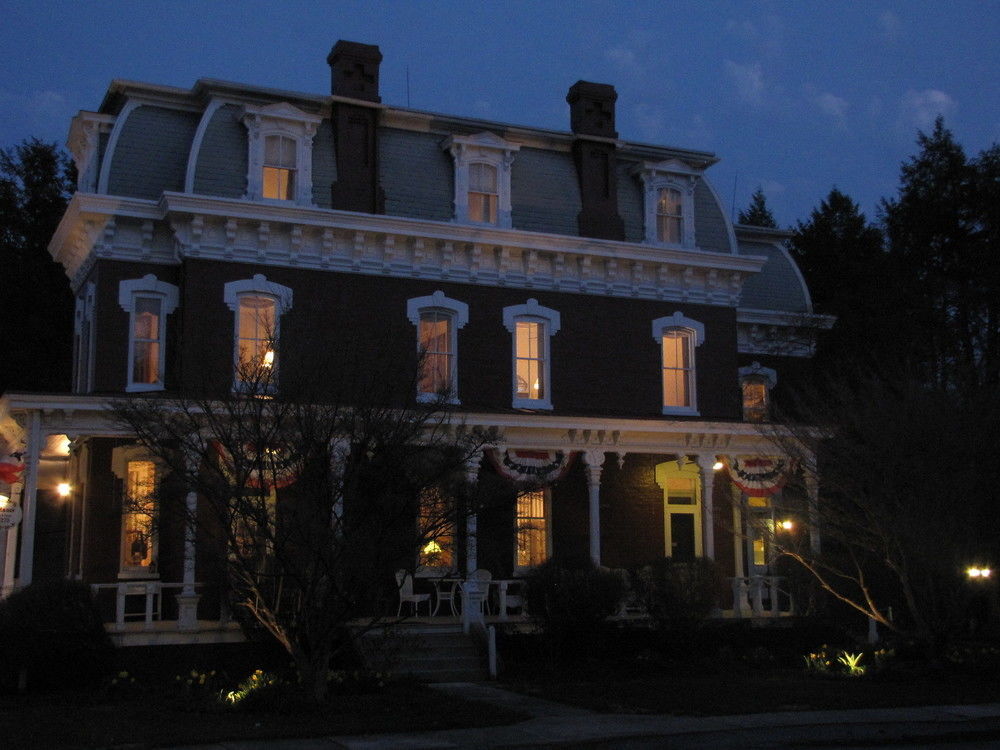 Lovelace Manor Bed And Breakfast Lancaster Dış mekan fotoğraf