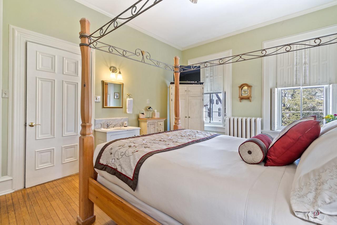 Lovelace Manor Bed And Breakfast Lancaster Dış mekan fotoğraf