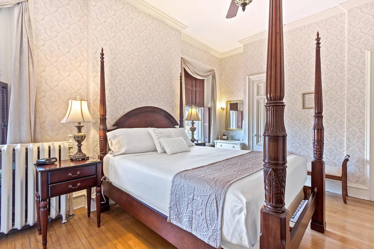 Lovelace Manor Bed And Breakfast Lancaster Dış mekan fotoğraf